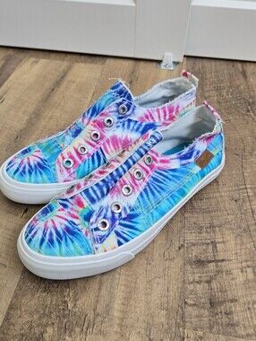 Blowfish Malibu Rainbow Tie Dye Canvas Sneakers Womens Size 8.5
